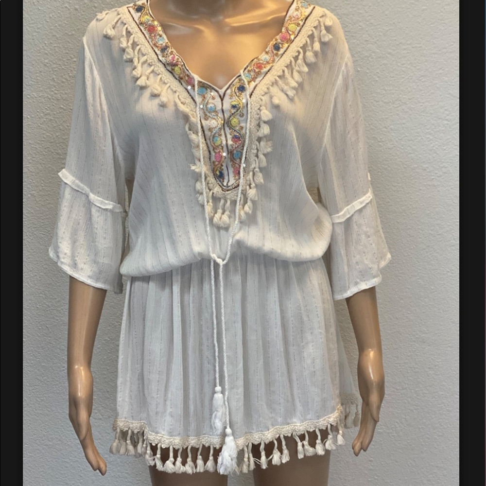 Woman’s, 3/4 Sleeve, Embroidered Neckline Smocked Blouse. Size L/XL.